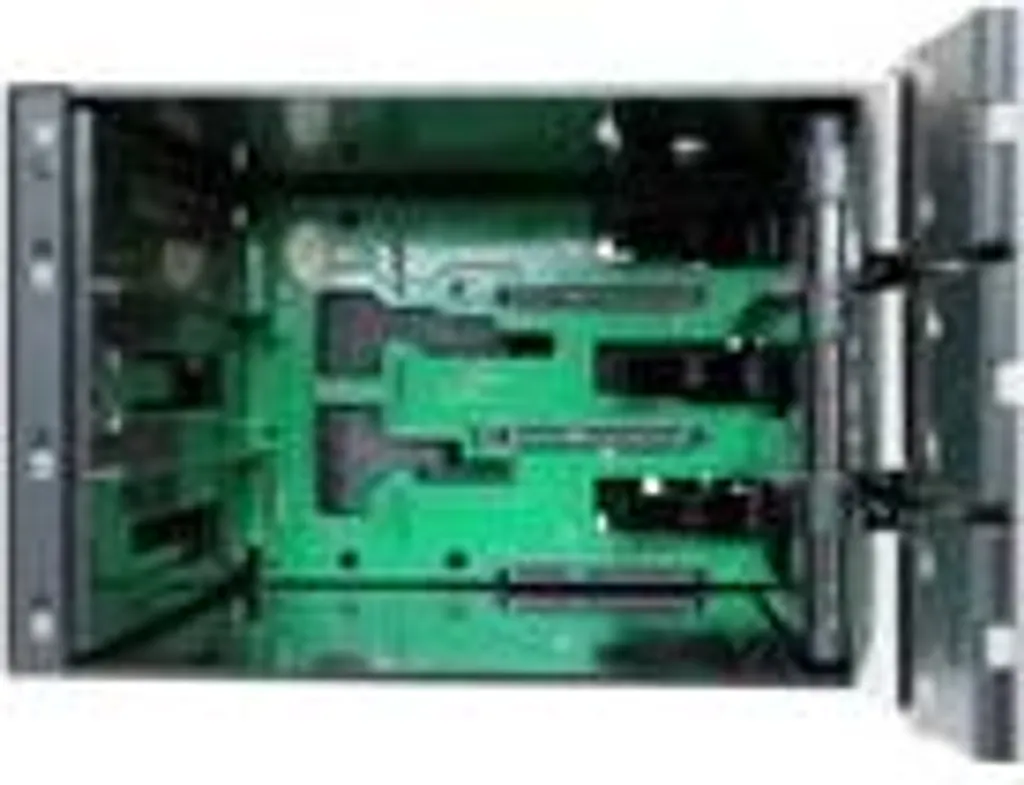 Recensione StarTech.com HSB3SATSASBA 3-Bay Mobile Rack SATA SAS - 7