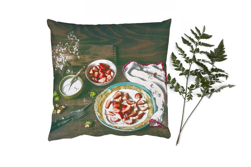 MuchoWow Zierkissen Sofakissen Wohnzimmer Dekokissen 60x60 cm Erdbeere - Rustikal - Obst - Rustikale Blumen - Sitzfläche - Foto Polster