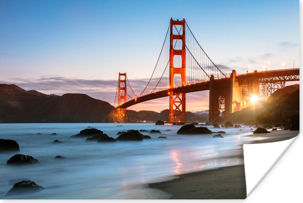MuchoWow Poster Golden Gate Bridge mit blauem Sonnenuntergang und blauem Wasser 30x20 cm - Plakate - Print