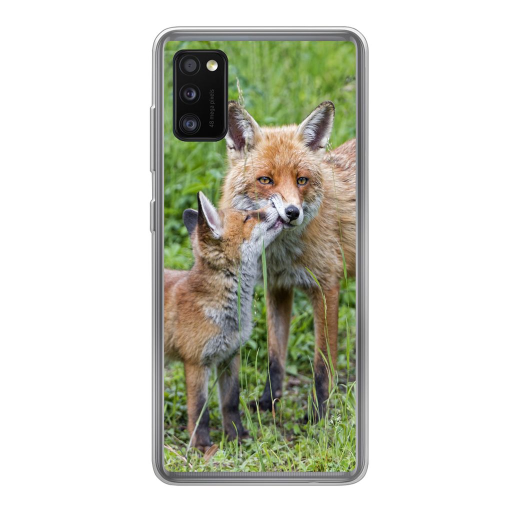 MuchoWow Handyhülle Schutzhülle Hülle für Samsung Galaxy A41 Füchse - Kind - Gras Silikon Softcase Handy Hülle - Mobiltelefon
