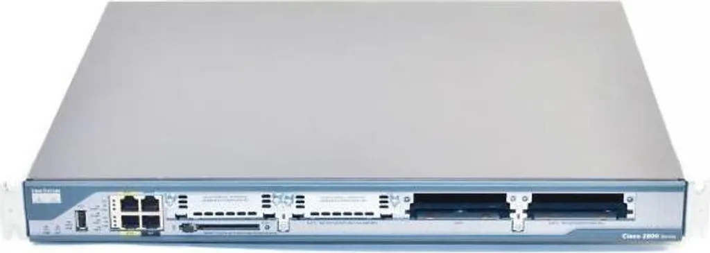 Routeur Cisco 2801 avec 128 Mo de mémoire et 2 ports Ethernet