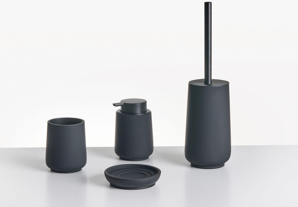 BELIANI Badezimmer Set 4-Teilig Schwarz Kunstharz Modern Produktbild 