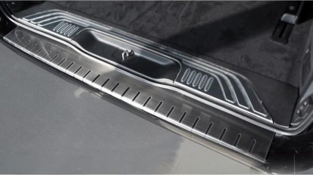 Chránič hrany kufra Mercedes triedy V 2014- (W447, tmavý, Obrázok produktu 