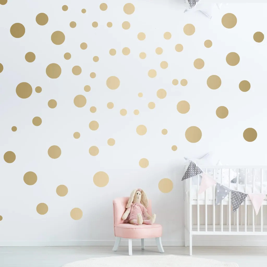 Stickers Muraux Dots Dorés - Décorer une Chambre sans Abîmer les Murs
