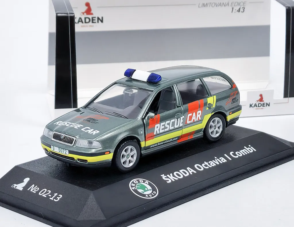 Réplique Škoda Octavia Rescue Car Brno Kaden 1:43 : Complétez votre Série