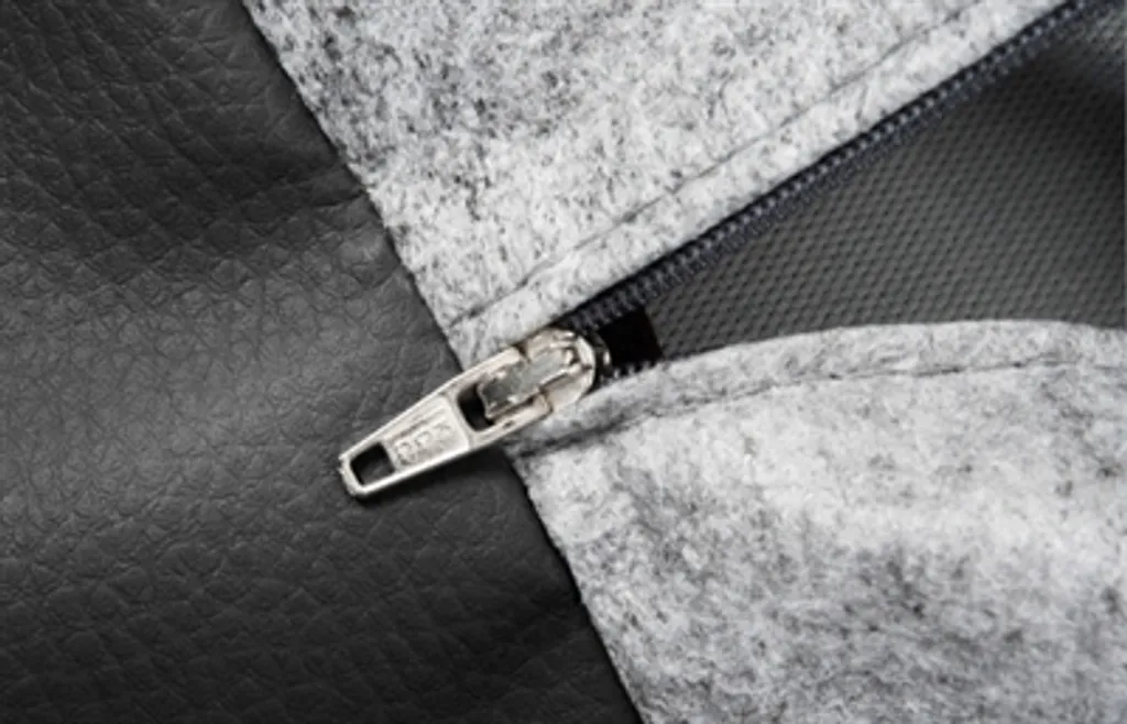 Cuccia Bia Bed Original in Ecopelle Nera: Design e Benessere Cane