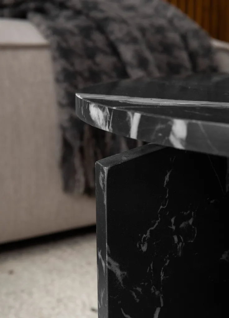 Table basse 70x70x33 cm noire aspect marbre facile d'entretien et stable - 5