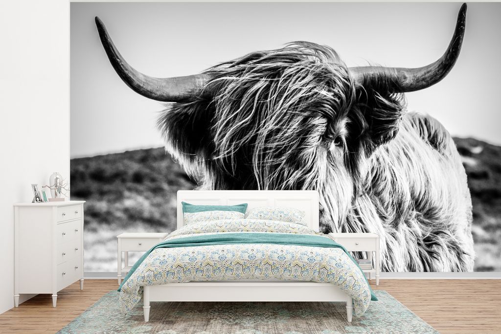 MuchoWow Fototapete für Wohnzimmer oder Schlafzimmer Wandtapete Vinyl Motivtapete Schottischer Highlander - Natur - Kuh - Schwarz - Weiß - 400x...