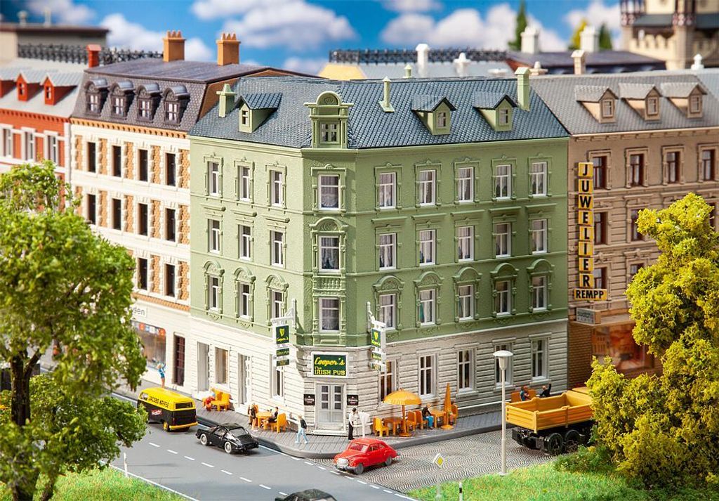 Faller 232313 - 1/160 / N Stadteckhaus mit Kneipe - Neu