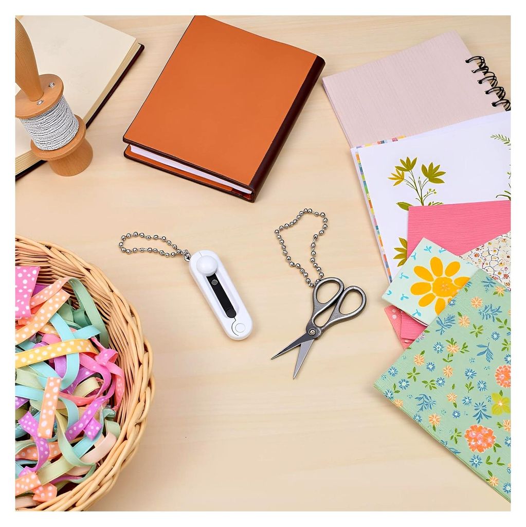 Faltbare weiße Reiseschere, Bastelschere für unterwegs, Nähzubehör, Taschenschneider, Schlüsselanhänger, Scrapbooking, Mini-Schere