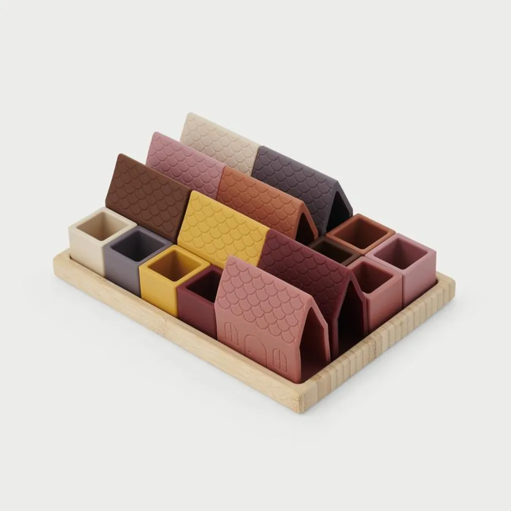 Jouet d'éveil motricité fine village en silicone et plateau bambou bio
