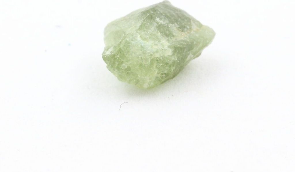 Peridot.2.415 Karat
