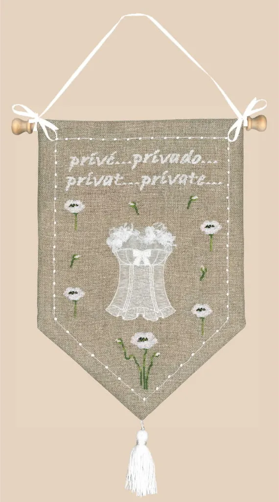 Kit Broderie Point Compté Privatgelände avec Toile et Fils 17x25 cm