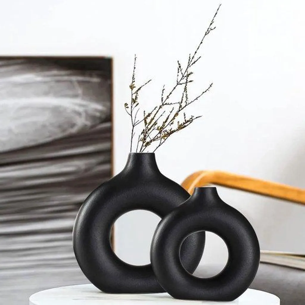 Grand vase noir en céramique artisanale, finition sobre et élégante 30cm