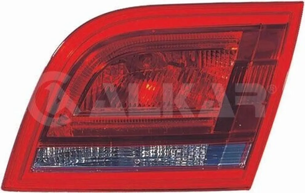 Réparer feu arrière cassé Audi A3 8P avec l'optique droit ALKAR 2242500