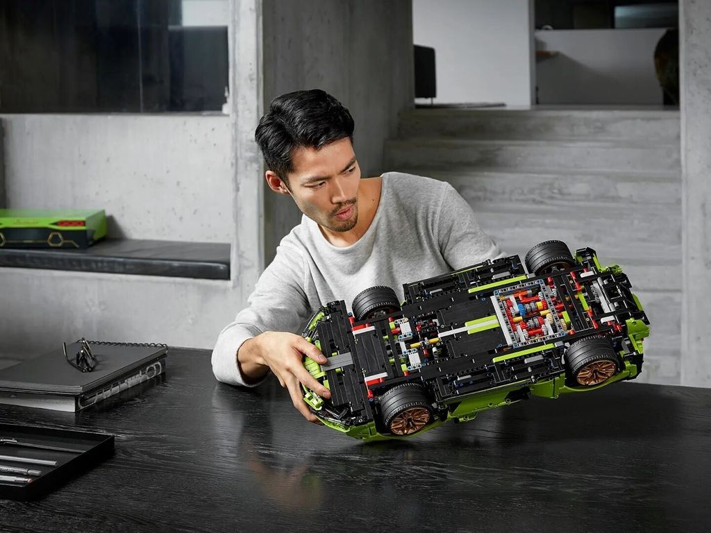 LEGO Technic Lamborghini Sian 42115 Obrázok produktu 40