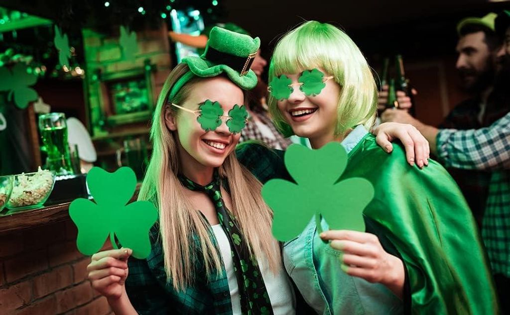 YAMEIZE St. Patrick's Day Ireland Sonnenbrille - Grün Four Leaf Leprechaun Kostüm Brille Metallrahmen Damen Herren Party
