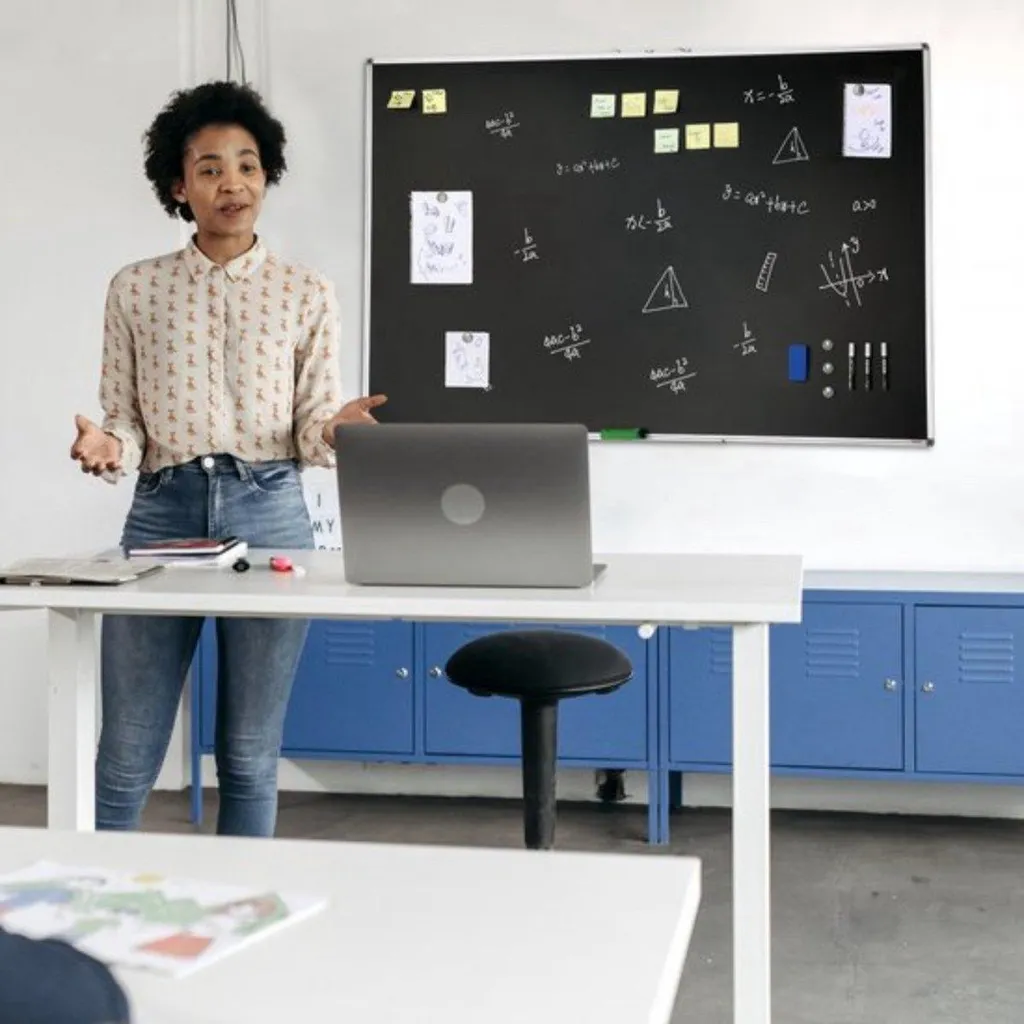Tableau de conférence 120x180 cm pour présentations et réunions
