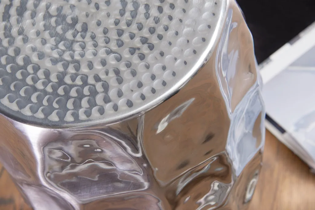 Table d'Appoint Orientale en Aluminium Argenté avec Effet Martelée - 5