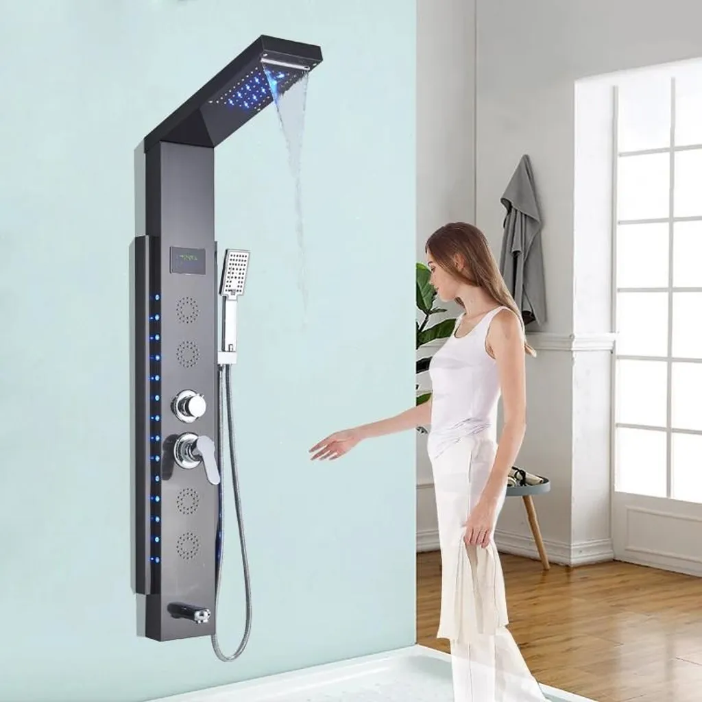 Évitez l'eau trop chaude avec ce robinet de douche LED digital noir