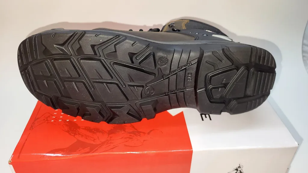Chaussures de chantier S3 SRC taille 47 pour environnements difficiles - 12