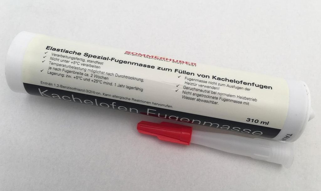 Elastische Fugenmasse in SCHWARZ für Kamin und Kachelofen in Kartusche
