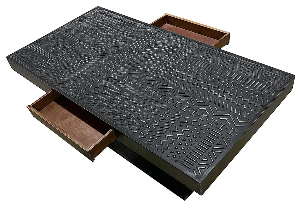 Table de salon noire style ethnique chic avec motifs gravés - 7