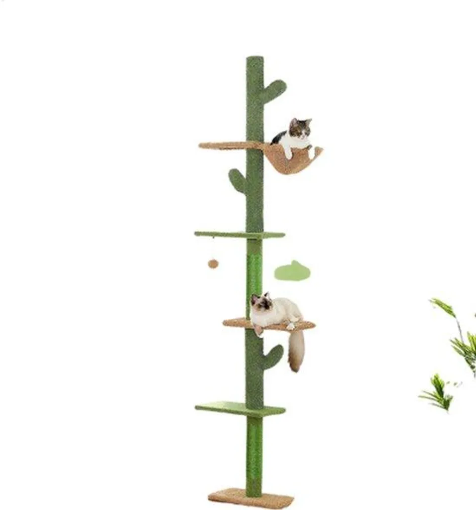 Arbre à chat géant pour grand chat optimisant l'espace de vie intérieur