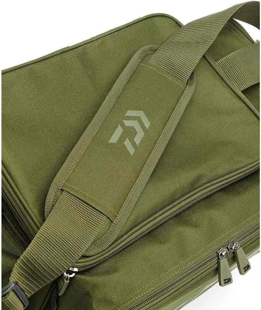 Sac de Pêche Itinérant Daiwa Black Widow Compact pour Bords de Rive