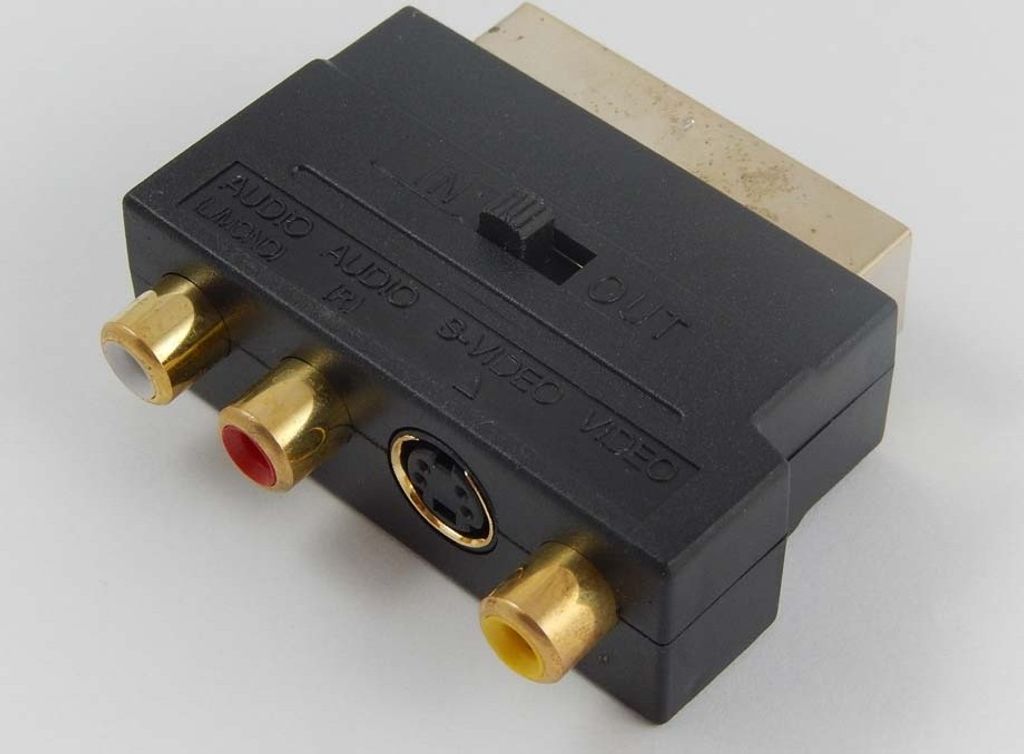 vhbw 3RCA auf Scart Adapter zum Anschluss von Systemen mit Cinch-Anschluss an Scart-Geräte - AV Audio Video Converter mit In / Out Umschaltfunktion