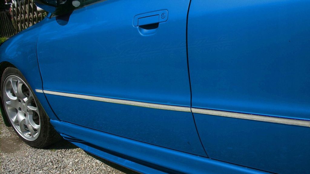 Audi A4 B5 - Baguettes chromées de protection des portes Image du produit 