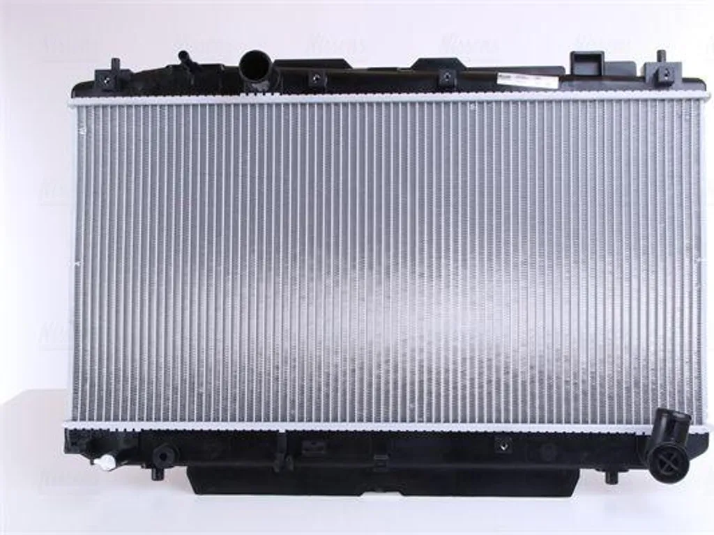 Radiateur de Moteur Haute Performance NISSENS 64638A - Robuste et Durable