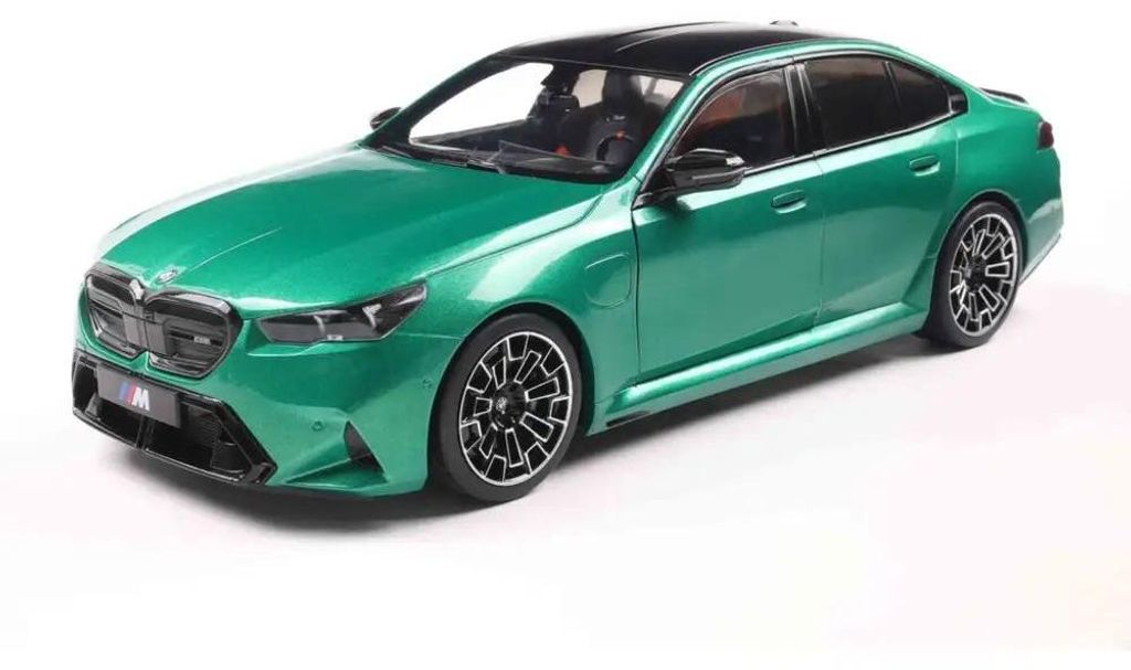 Solido 1:18 BMW M5 (G90) M grün metal. 2025 Produktbild 