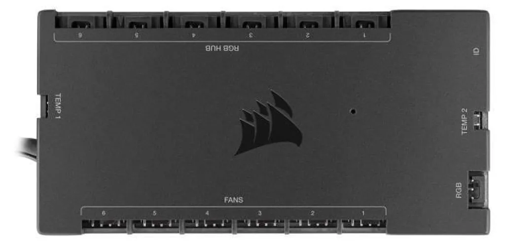Hub Corsair Commander Core XT: Risparmio e Controllo Totale PC Gaming - 3