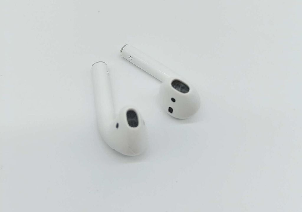 Apple AirPods with Charging Case MV7N2ZM/A Produktbild 53