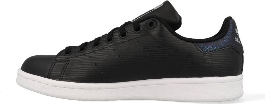 Adidas Stan Smith J Schwarz - Kinder Sneaker - CM8191. Heute vor 23:30 Uhr bestellt? Erhalten Sie ihn morgen! Über 80 €? er Versand! adidas stan...