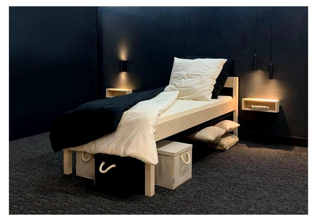 Holzbett Seniorenbett mit Kopfteil 90x200 erhöhtes Bett aus massivem Holz