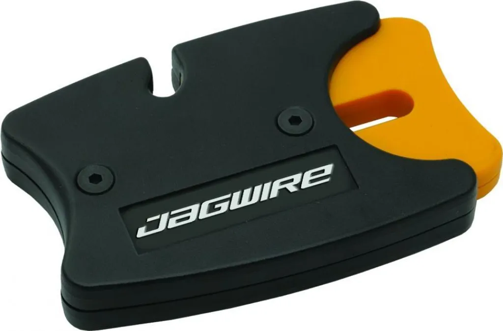 Couper durite frein sans écrasement avec Jagwire Brake Line Pro