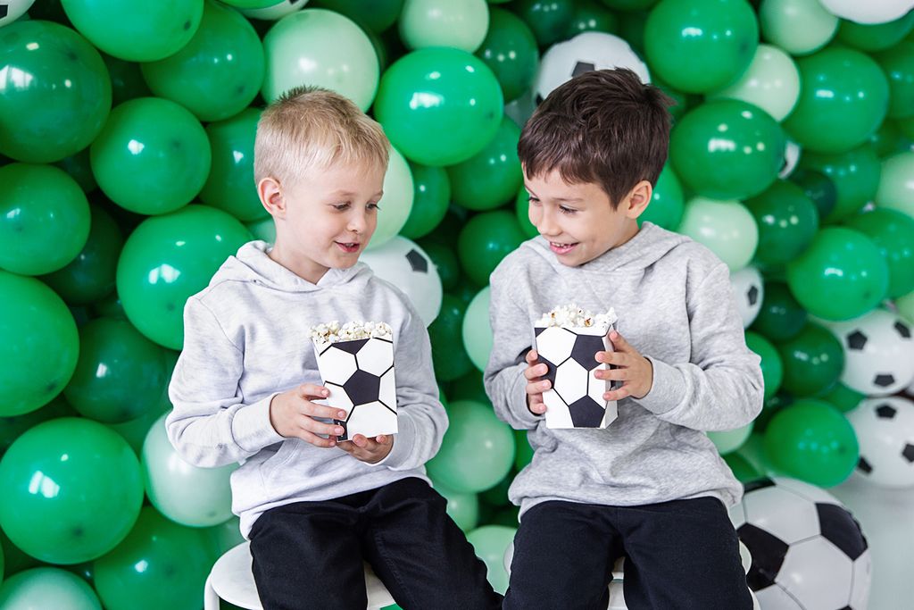 Popcorntüten Fußball 7x7x12,5 cm 6er Set schwarz weiß Produktbild 1