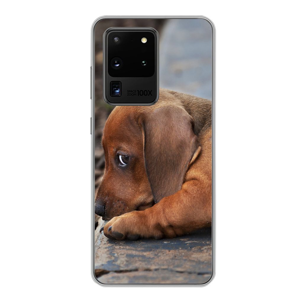 MuchoWow Handyhülle Schutzhülle Hülle für Samsung Galaxy S20 Ultra Dackelwelpe liegt am Rande des Bürgersteigs Silikon Softcase Handy Hülle...
