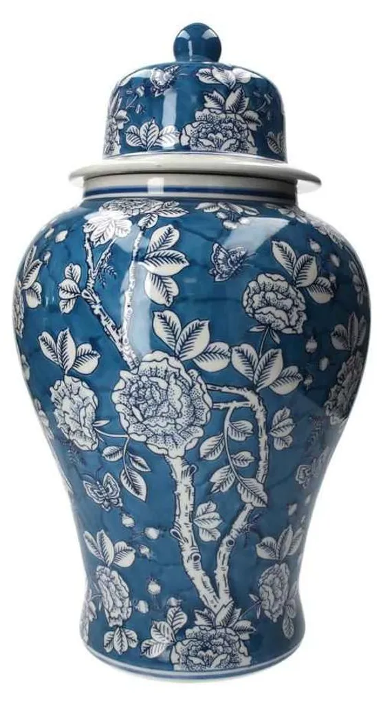 Potiche en porcelaine bleue idéale pour une décoration de salon chic