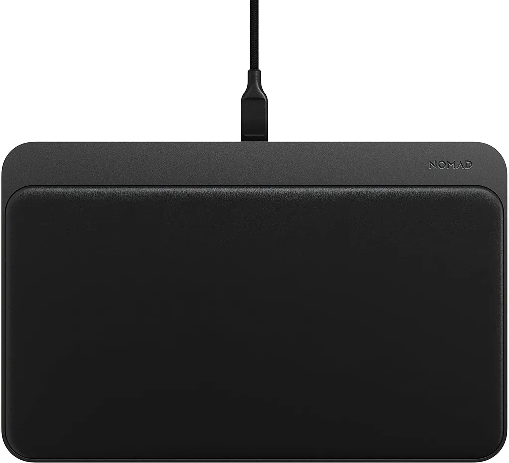 Nomad Base Station Pro noir fini les câbles encombrants sur votre bureau