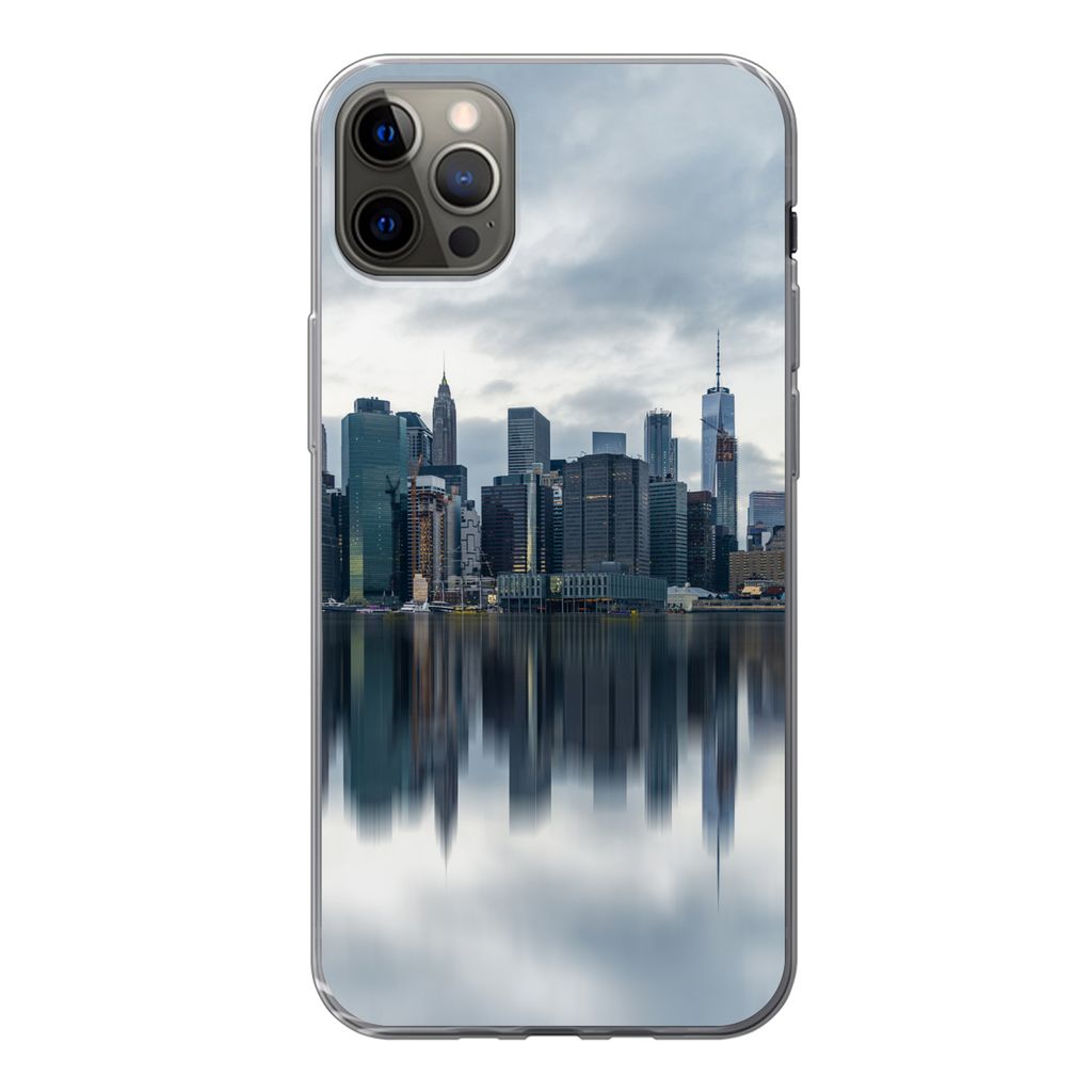 MuchoWow Handyhülle Schutzhülle Hülle für iPhone 13 Pro Max New York - Skyline - Spiegelung Silikon Softcase Handy Hülle - Mobiltelefon