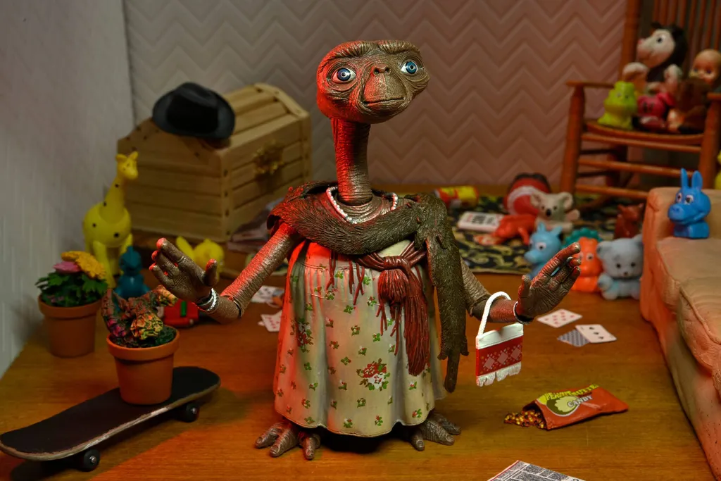 Figurine E.T. l'Extraterrestre 11 cm Déguisé pour Déco Cinéma - 4