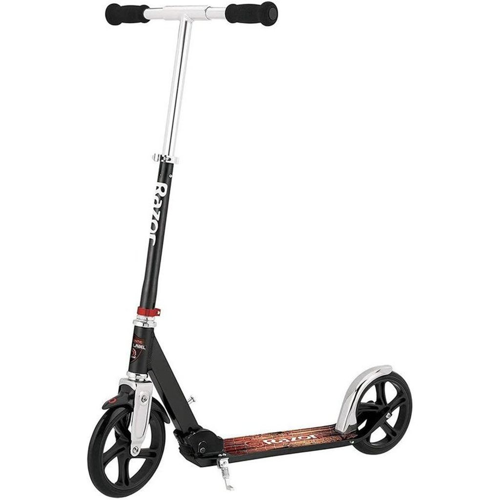Odrážecí koloběžka Razor A5 Lux černá Obrázek produktu 