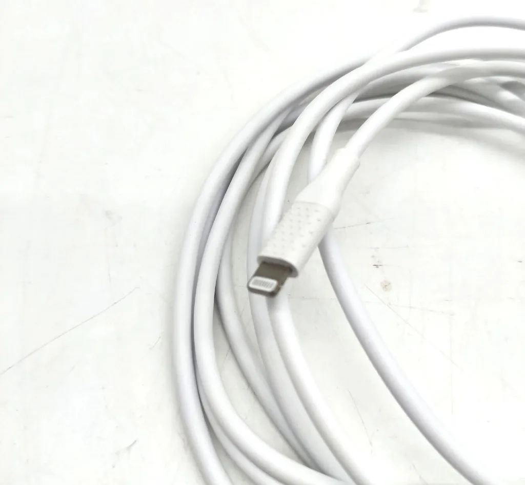Cavo USB A Lightning AmazonBasics MFi: Prestazioni e Sicurezza ES - 3