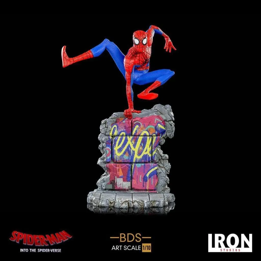 Figurine Spider-Man Peter Parker 21 cm Idéale pour Déco et Cadeau