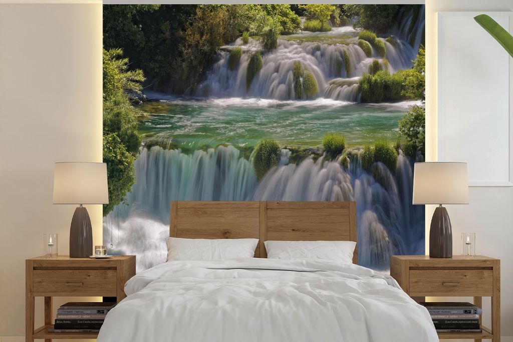 MuchoWow Fototapete für Wohnzimmer oder Schlafzimmer Wandtapete Vinyl Motivtapete Tosende Wasserfälle in den Flüssen des Krka-Nationalparks in...