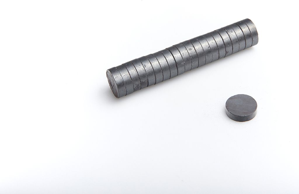 Ferrit Magnet Zylinder 15 x 4 mm 100 Stück F30, Extrem stark, Magnettafeln, Kühlschränke, Whiteboards, DIY