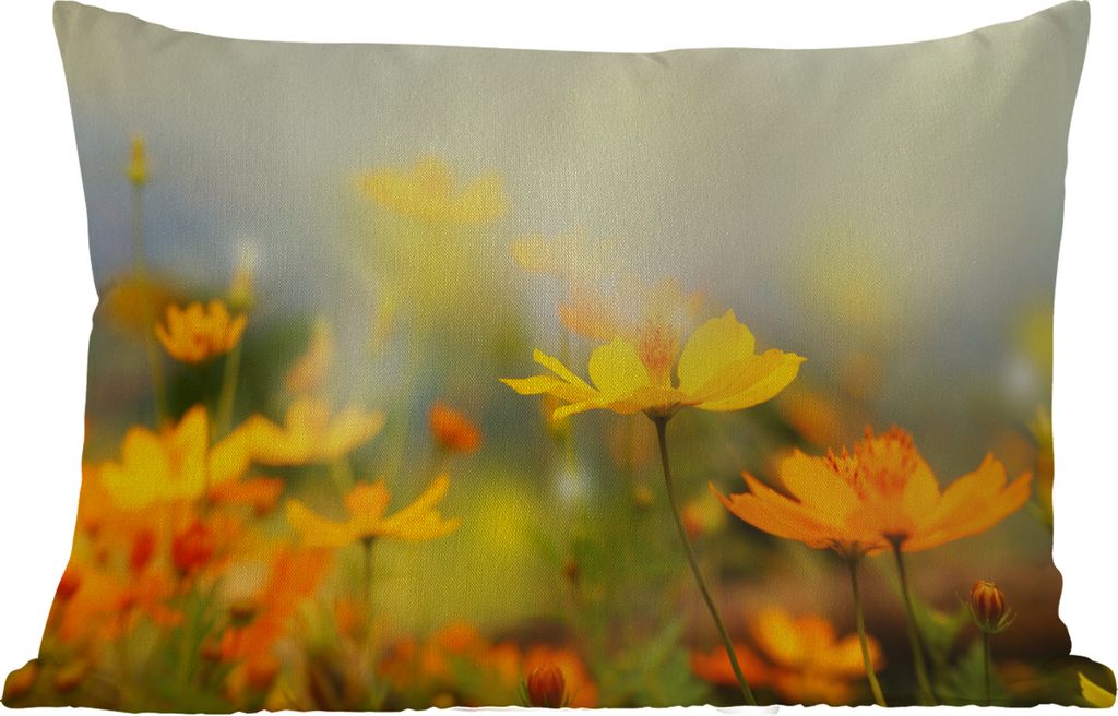 MuchoWow Outdoor Kissen - Blumen - Landschaft - Gelb - 50x30 cm - Wetterfest - Lounge Kissen - Sofa kissen - Wohnzimmer Dekoration